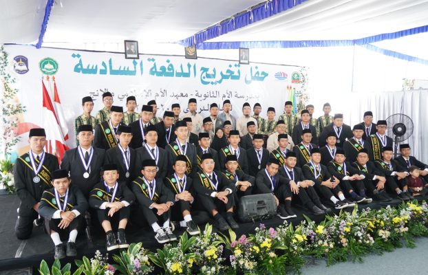 Haflut Takhrij Pesantren Al Umm ke-6: Peran Santri dan Alumni Menuju Indonesia Emas