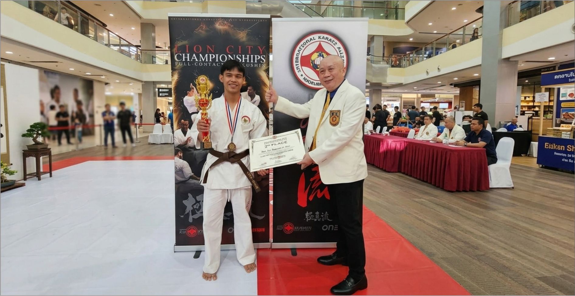 Dari Pesantren ke Podium Asia! Santri Al-Umm Malang Bikin Indonesia Bangga di Singapura
